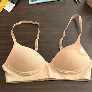 Wireless Tan Bra 32A
